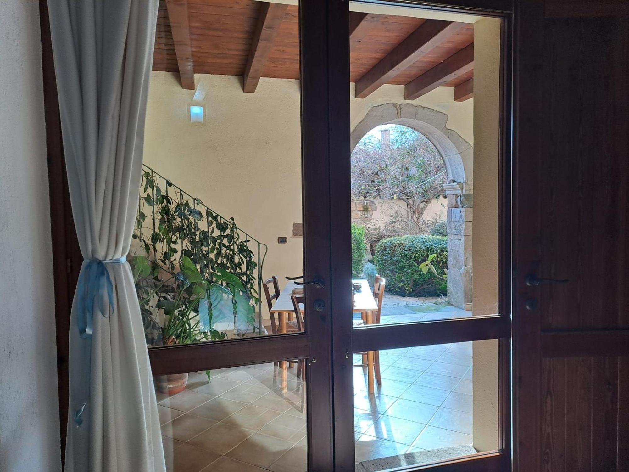 B&B S'Omu Antiga Nureci Exterior foto